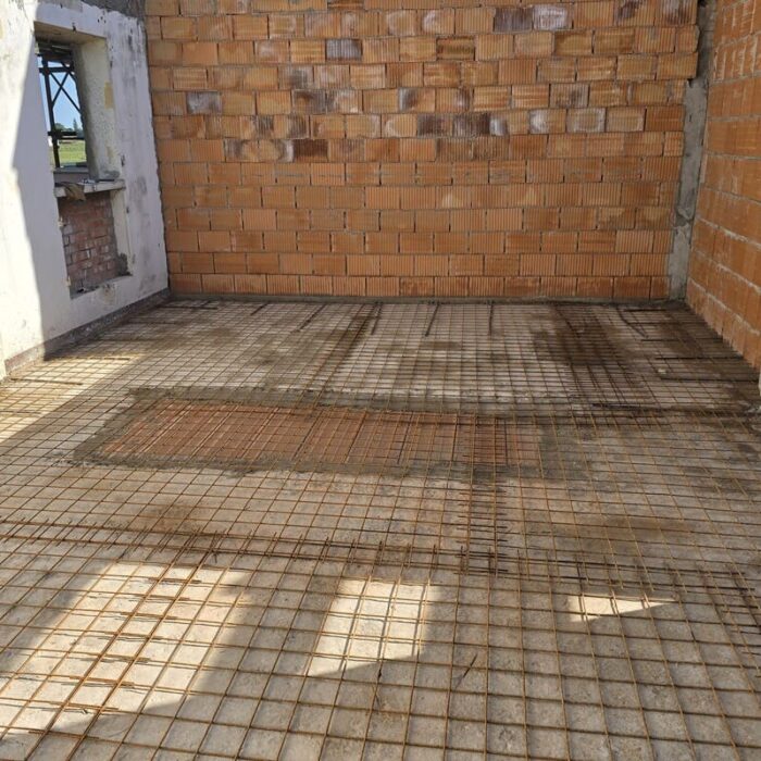 Ristrutturazione casale con rifacimento solaio